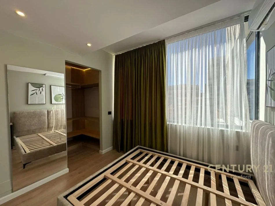 Tirane, shitet apartament 1+1 Kati 5, 56 m² 150.000 € (pazari i ri)