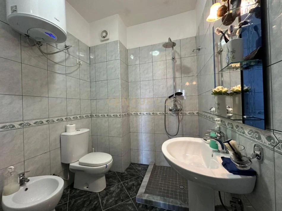 Tirane, shes apartament 2+1 Kati 3, 88 m² 122.000 € 