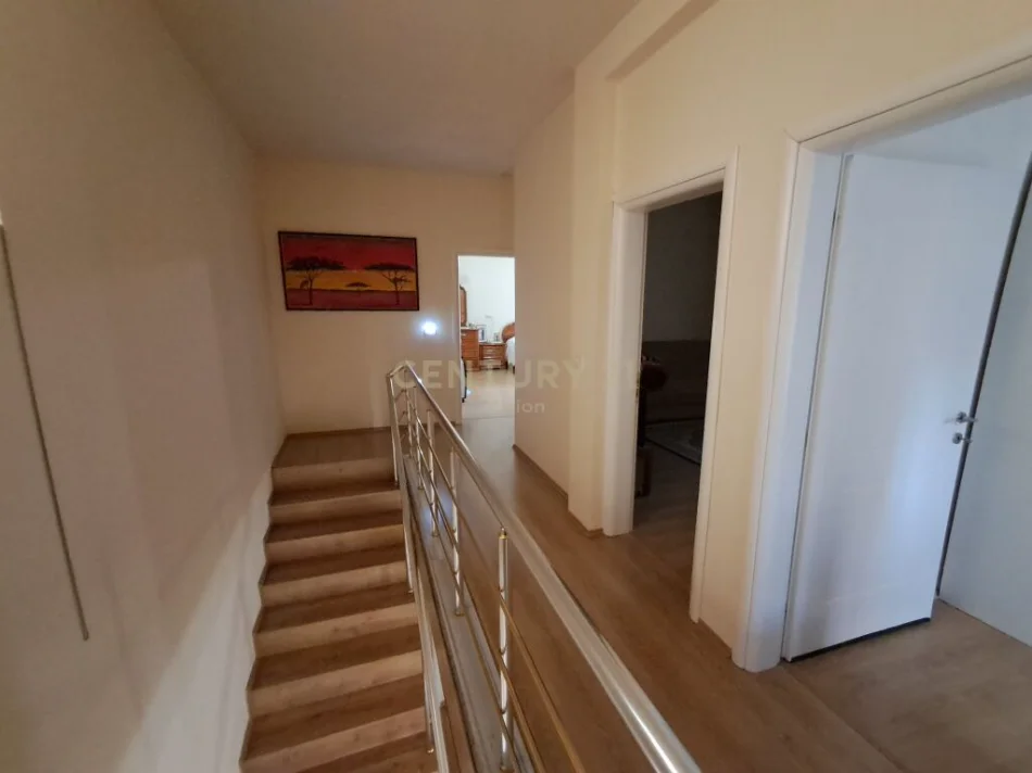 Shkoder, shitet Vile 2 Katshe Kati 0, 253 m² 280.000 € (dergut)