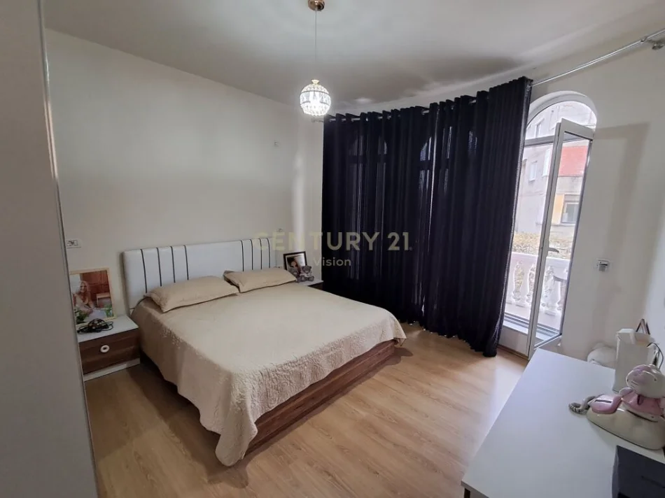 Shkoder, shitet Vile 2 Katshe Kati 0, 253 m² 280.000 € (dergut)