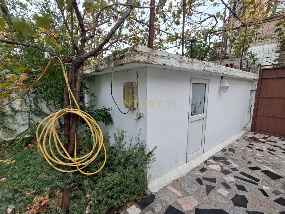 Shkoder, shitet Vile 2 Katshe Kati 0, 253 m² 280.000 € (dergut)