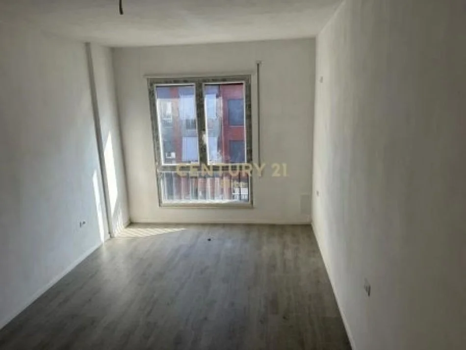 Tirane, shes apartament 2+1 Kati 3, 101 m² 154.000 € 