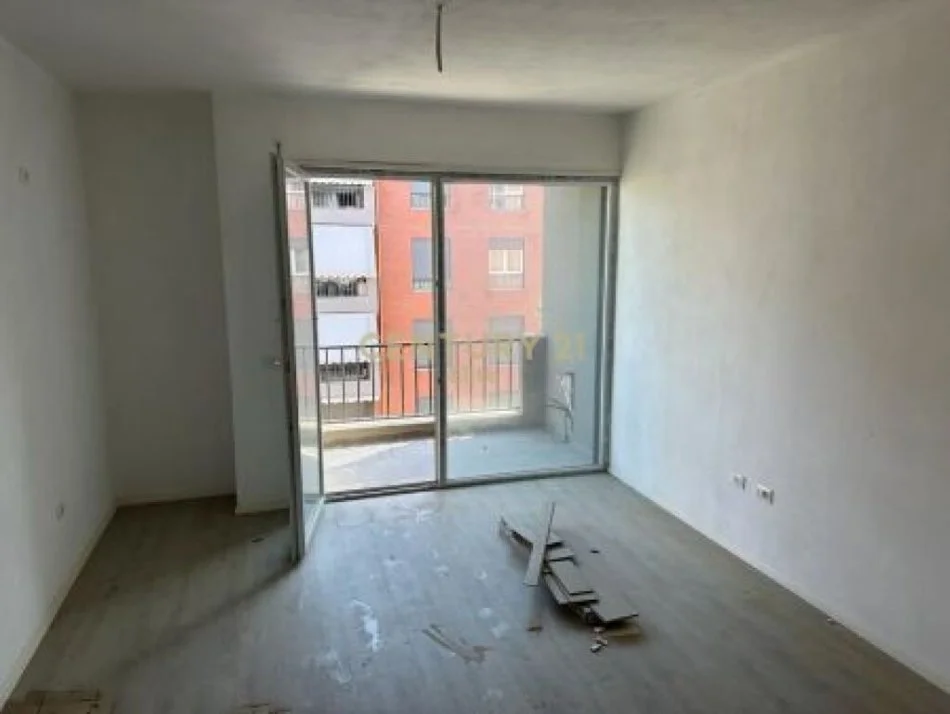 Tirane, shes apartament 2+1 Kati 3, 101 m² 154.000 € 
