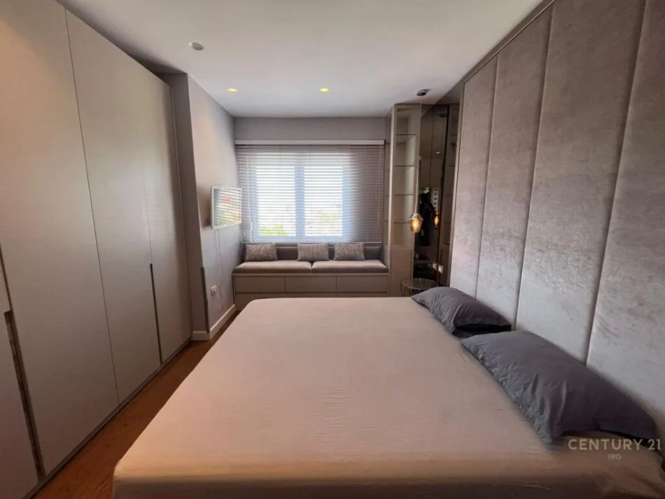 Tirane, jepet me qera apartament 2+1 Kati 11, 100 m² 1.100 € 