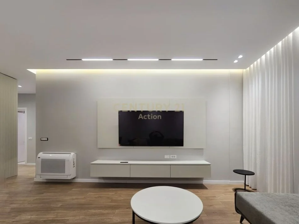 Tirane, jepet me qera apartament 2+1+Aneks+Ballkon Kati 1, 110 m² 1.100 € (TEG)