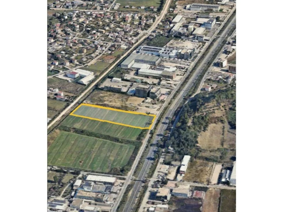 Tirane, shes toke , 16.308 m² 3.587.760 € 