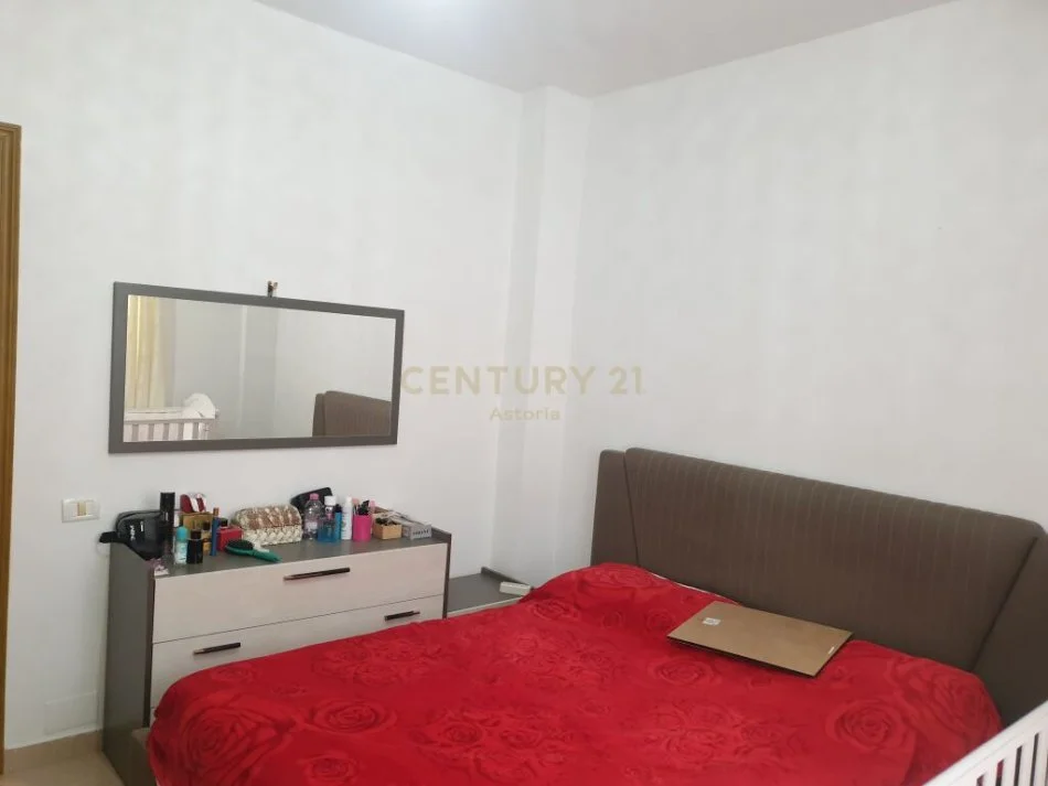 Tirane, shitet apartament 2+1 Kati 2, 95 m² 123.000 € (Fresk)