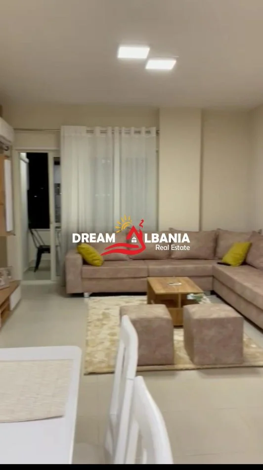 Tirane, jepet me qera apartament 1+1 Kati 3, 70 m² 500 € (tek Liqeni i Thate)