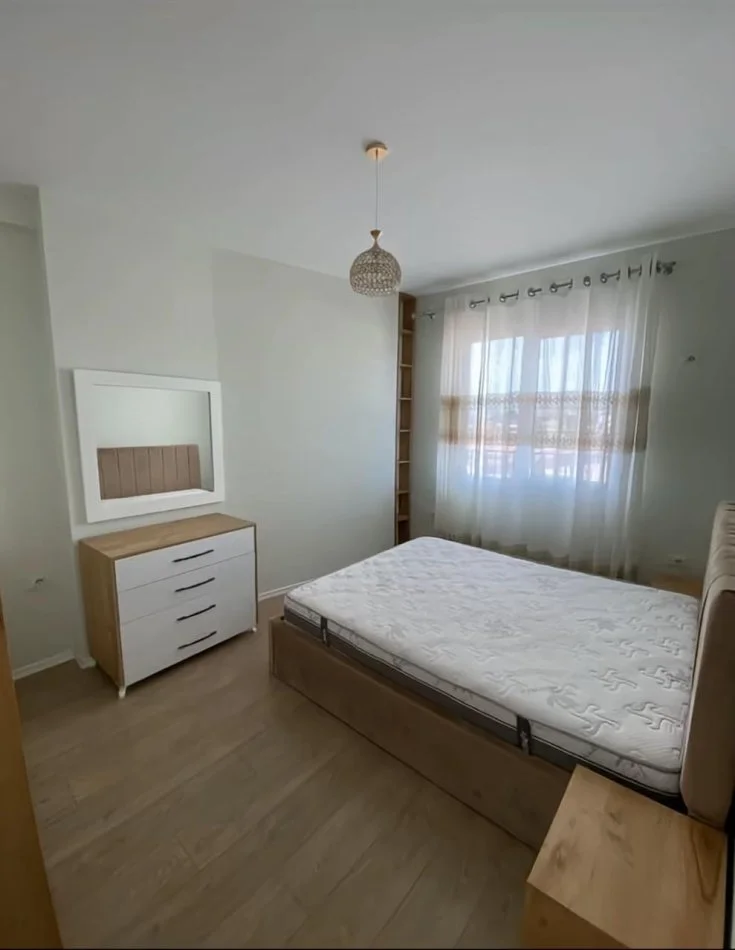 Tirane, jepet me qera apartament 1+1+Ballkon Kati 3, 65 m² 450 € (Tirane elbasan)