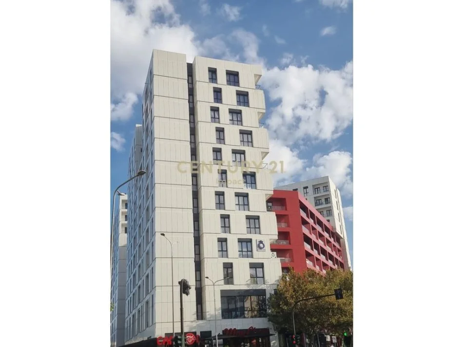 Tirane, jepet me qera apartament 2+1 Kati 1, 118 m² 550 € 