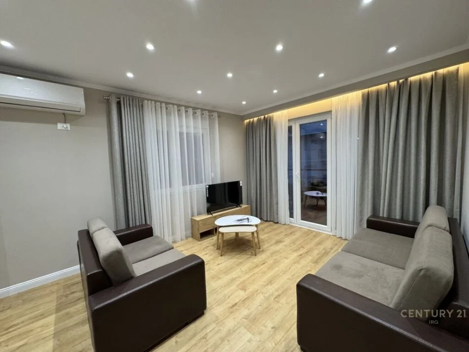 Tirane, jepet me qera apartament 2+1 Kati 2, 90 m² 650 € (Kodra e Diellit)