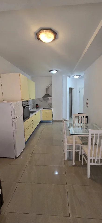 Shqiperi, shitet apartament 1+1+Ballkon Kati 3, 117.900 € (Rezidenca Kodra e Diellit)