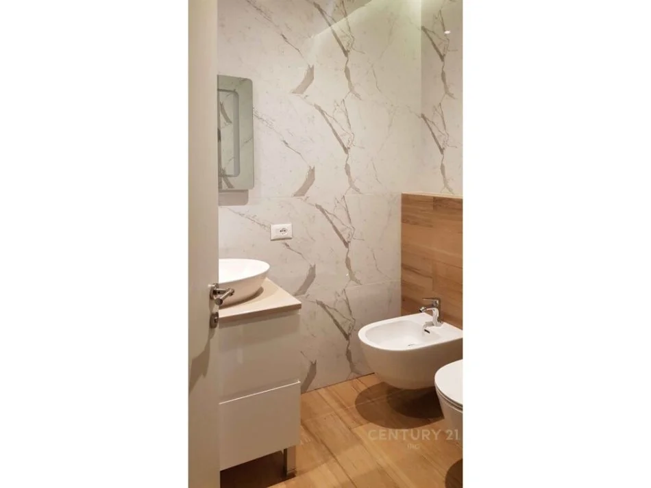 Tirane, shitet apartament 2+1 Kati 4, 112 m² 208.000 € (Irfan Tomini)