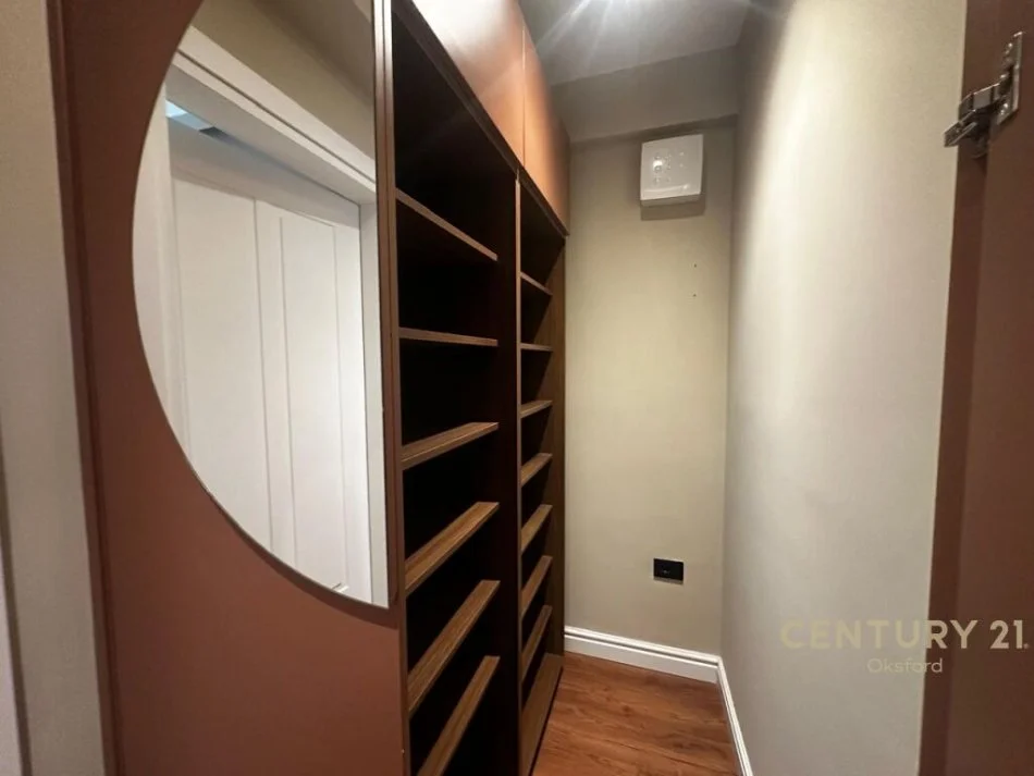 Tirane, shitet apartament+verande | Penthouse 3+1+Ballkon Kati 4, 178 m² 360.000 € (Prane Kopshtit Botanik.)