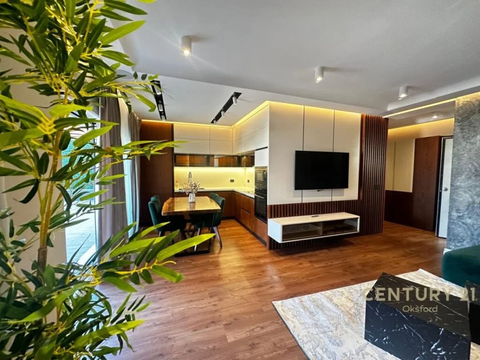 Tirane, shitet apartament+verande | Penthouse 3+1+Ballkon Kati 4, 178 m² 360.000 € (Prane Kopshtit Botanik.)