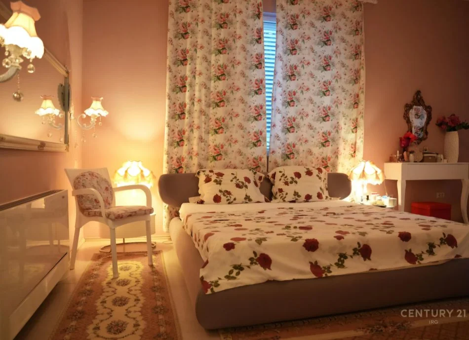 Durres, shitet Vile 3 Katshe Kati 3, 398 m² 1.250.000 € (Qerret)