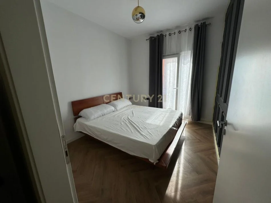 Tirane, shitet apartament 2+1 , 112 m² 280.000 € (MYSLYM SHYR)
