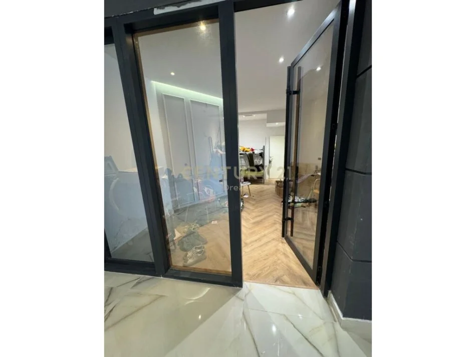 Tirane, shitet apartament duplex Dublex Kati 0, 112 m² 280.000 € (Myslym Shyri)