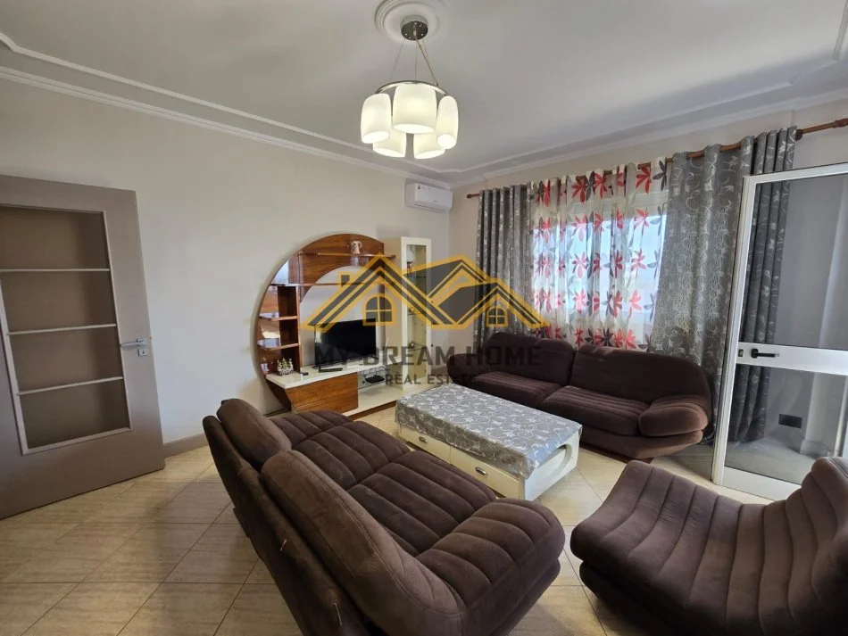 Durres, shitet apartament 2+1+Ballkon Kati 4, 135 m² (RRUGA E RE E PORTIT)