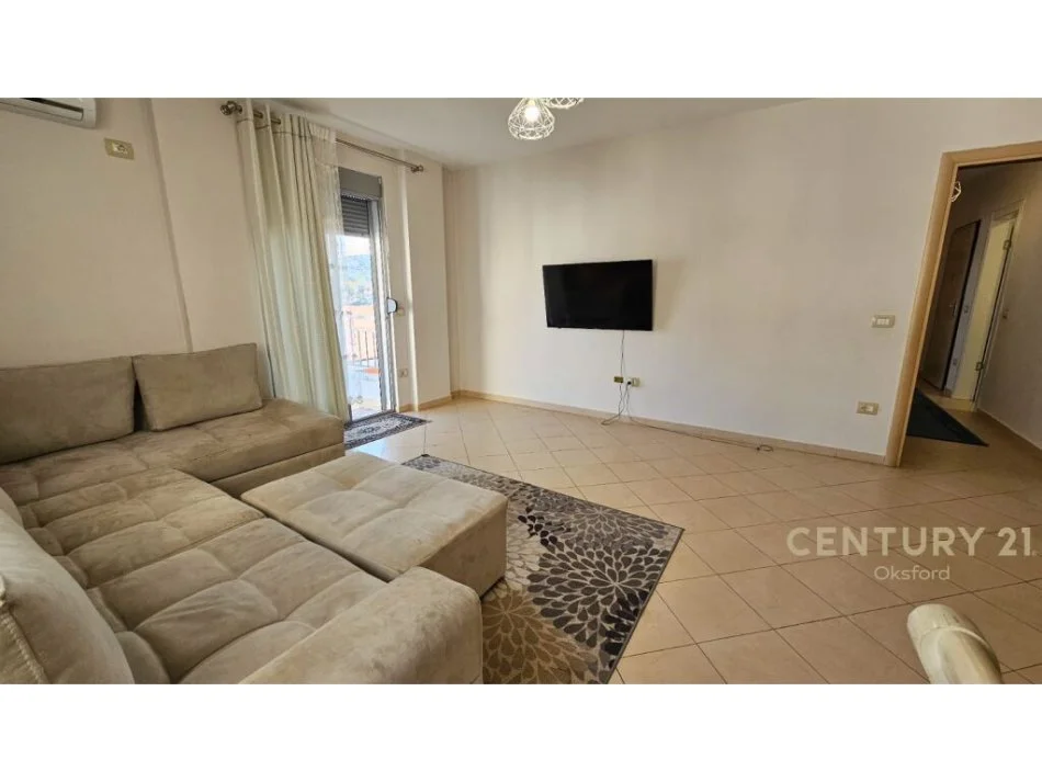 Tirane, jepet me qera apartament 2+1+Aneks+Ballkon Kati 4, 105 m² 550 € (Liqeni i Thate)