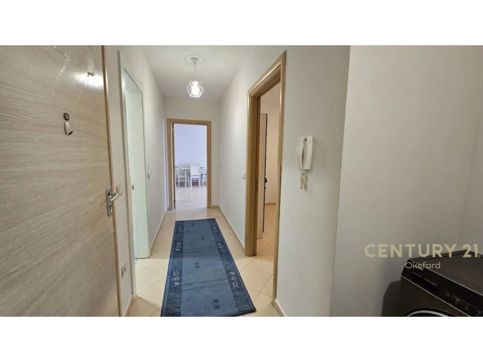 Tirane, jepet me qera apartament 2+1+Aneks+Ballkon Kati 4, 105 m² 550 € (Liqeni i Thate)