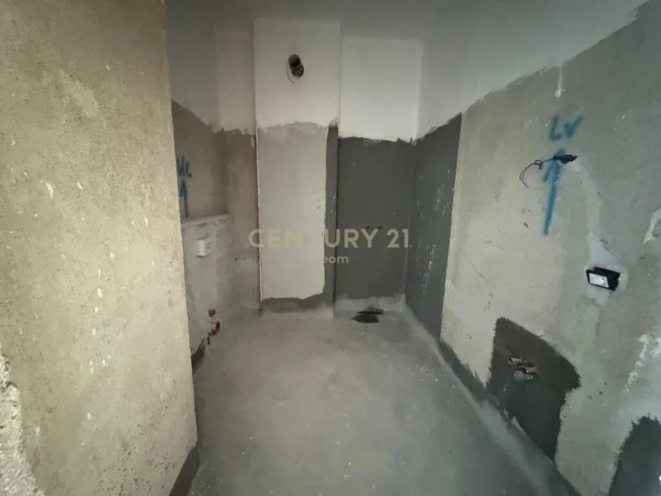 Tirane, shitet apartament 2+1 Kati 2, 117 m² 158.000 € (Dritan Hoxha)