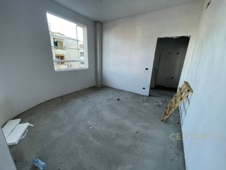 Golem, shitet apartament 1+1 Kati 2, 93 m² 152.600 € (golem)