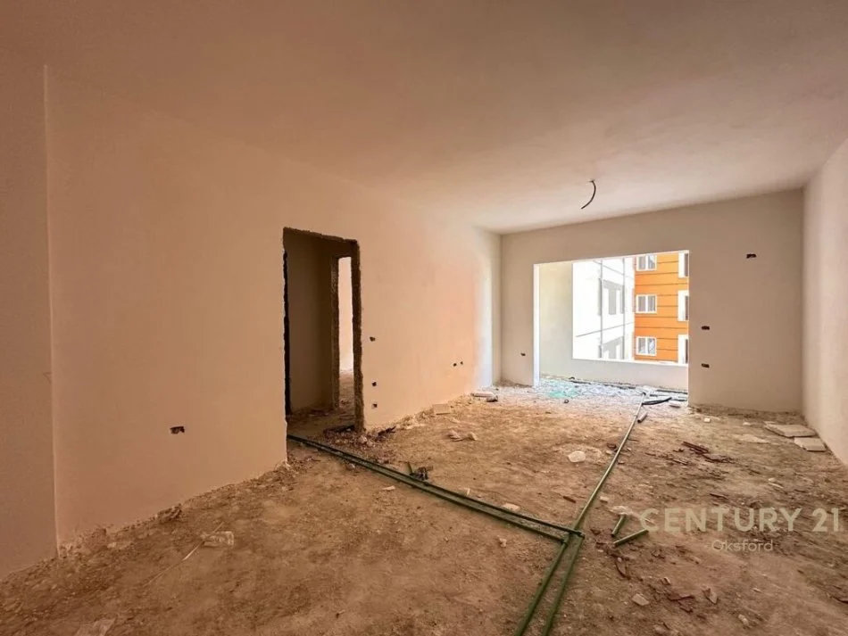 Tirane, shitet apartament 1+1+Ballkon Kati 5, 60 m² 88.000 € (Yzberisht)