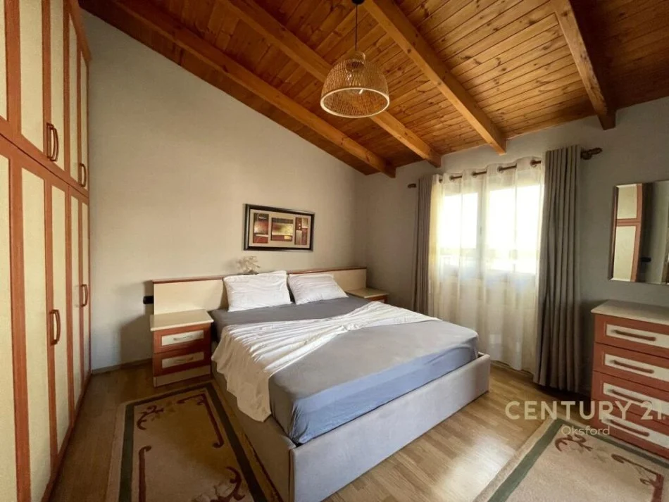 Tirane, jepet me qera apartament 2+1+Aneks+Ballkon Kati 4, 106 m² 850 € (REXHEP JELLA)