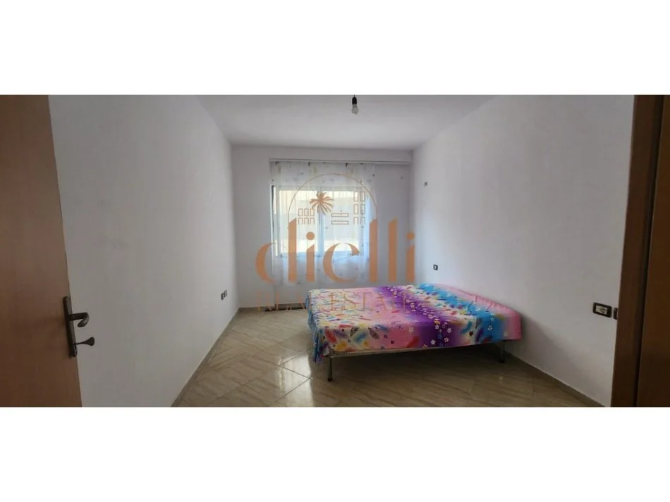 Tirane, shitet apartament 2+1 , 90 m² 80.000 € (fresk)