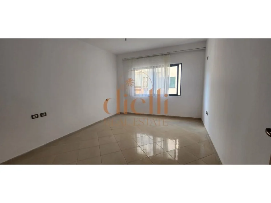 Tirane, shitet apartament 2+1 , 90 m² 80.000 € (fresk)