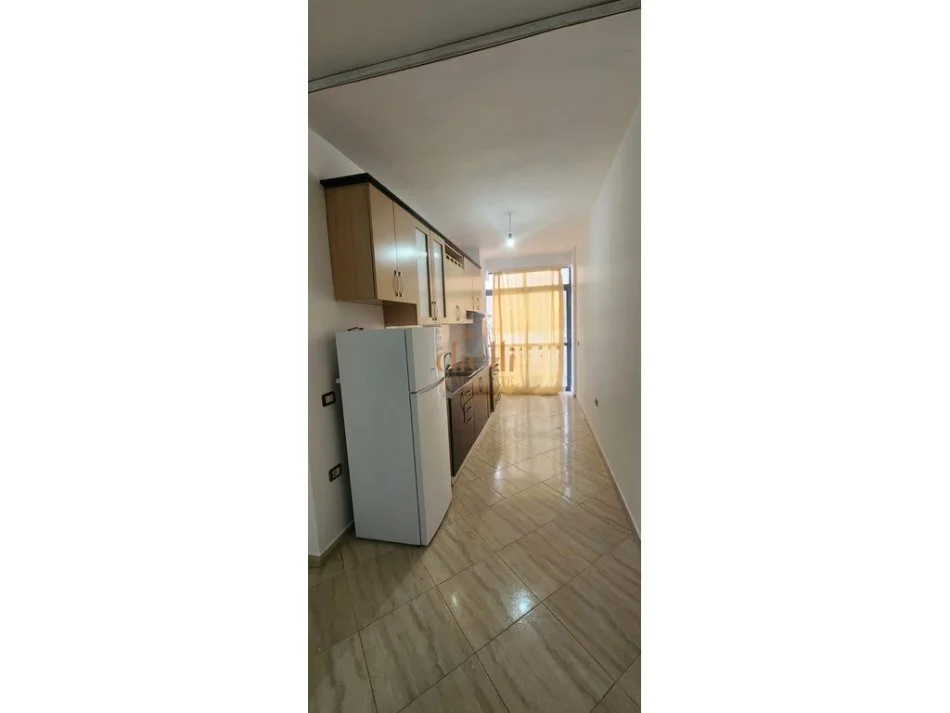 Tirane, shitet apartament 2+1 , 90 m² 80.000 € (fresk)