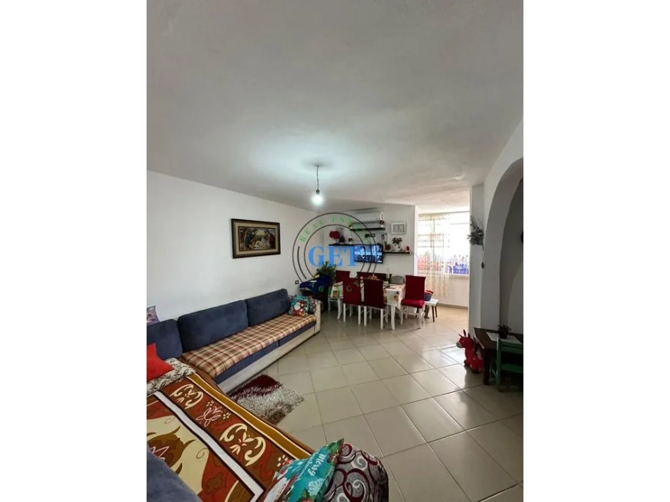 Durres, shitet apartament 1+1+Ballkon Kati 2, 64 m² 77.000 € 