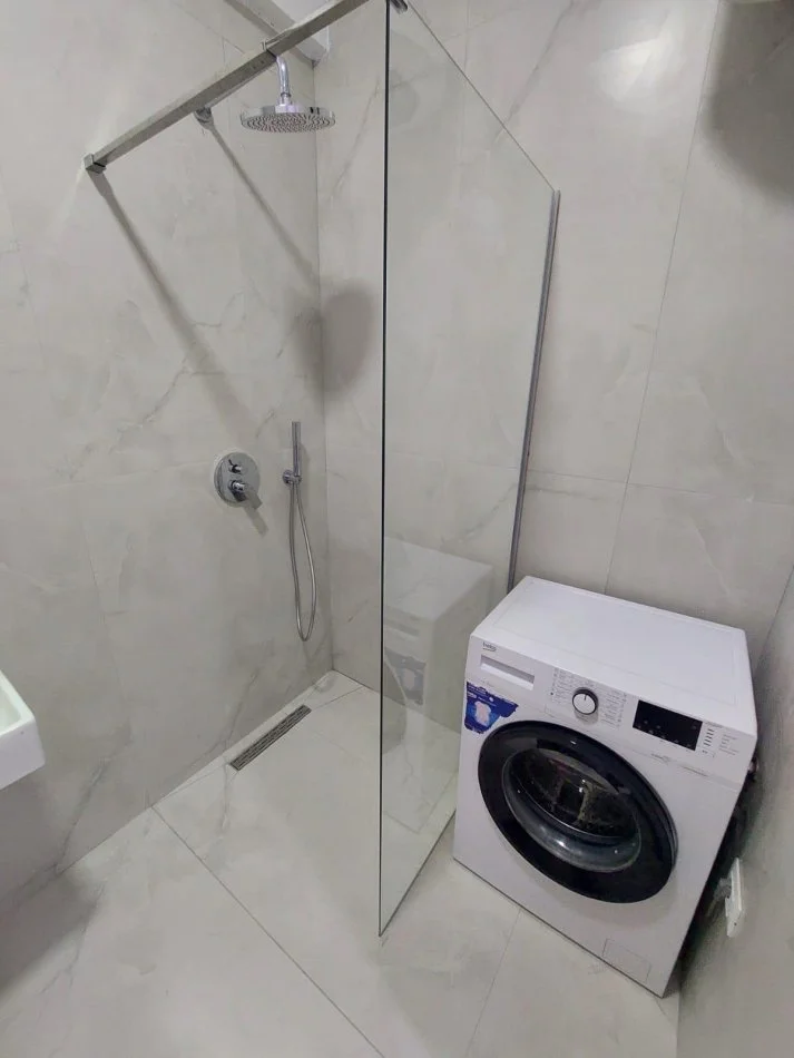 Tirane, jepet me qera apartament 1+1 Kati 2, 58 m² 420 € (Rezidenca OXA)