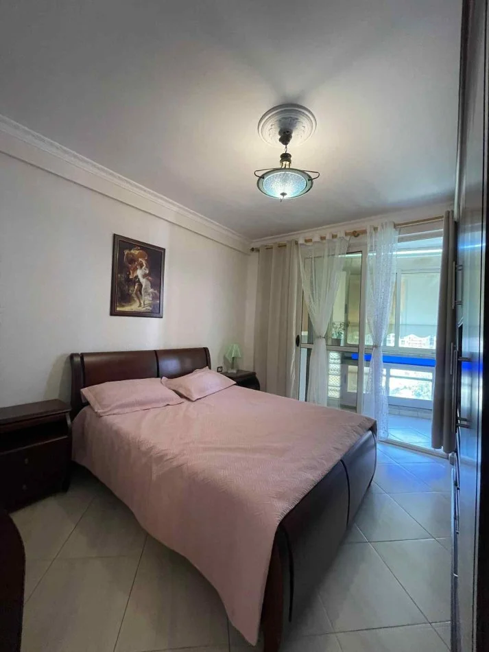 Tirane, jepet me qera apartament 2+1+Ballkon Kati 6, 90 m² 600 € (ISH PARKU)