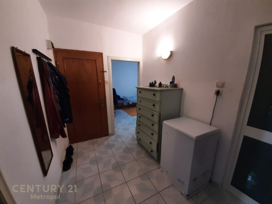 Tirane, shitet apartament 1+1 Kati 3, 54 m² 90.000 € 