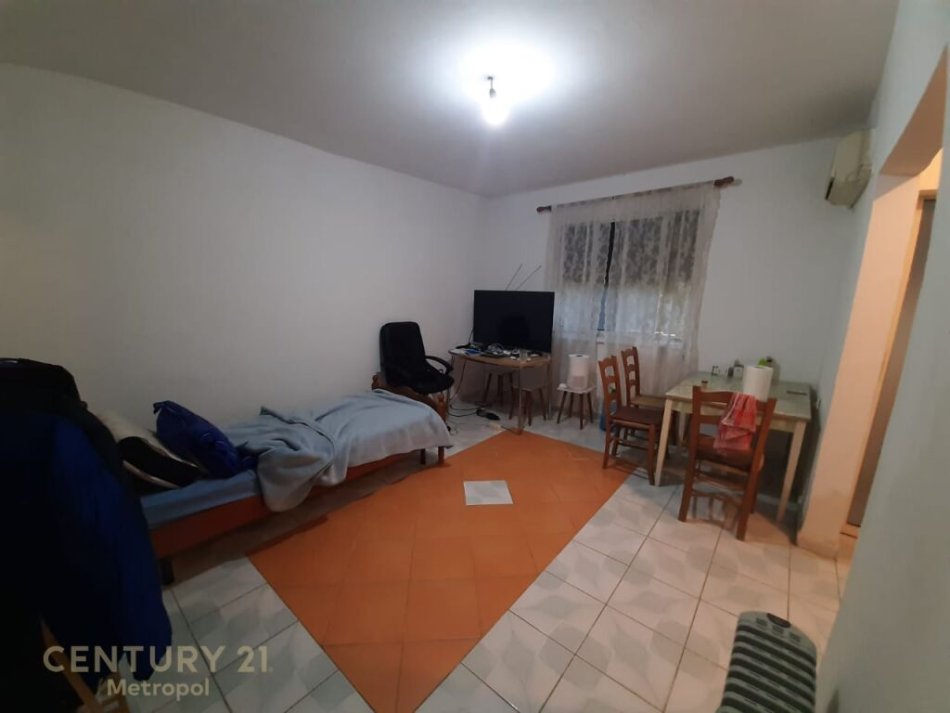 Tirane, shitet apartament 1+1 Kati 3, 54 m² 90.000 € 
