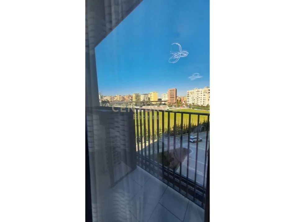 Tirane, jepet me qera apartament 1+1 Kati 3, 70 m² 1.000 € (liqeni i tiranes)