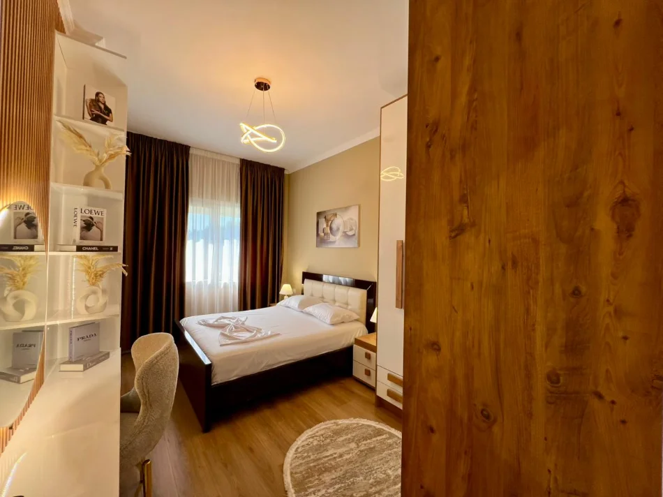 Tirane, jepet me qera apartament 1+1 Kati 4, 70 m² 900 € (Rruga pinare)