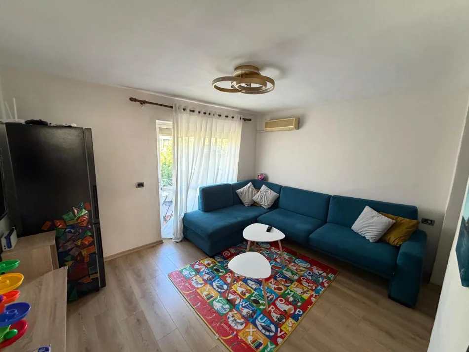 Tirane, shitet apartament 2+1 , 81 m² 150.000 € (Prane Fushes)