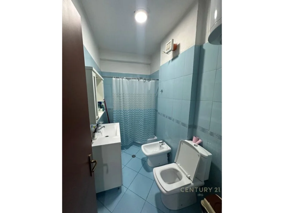 Tirane, shitet apartament 2+1+Ballkon Kati 2, 115 m² 139.000 € 