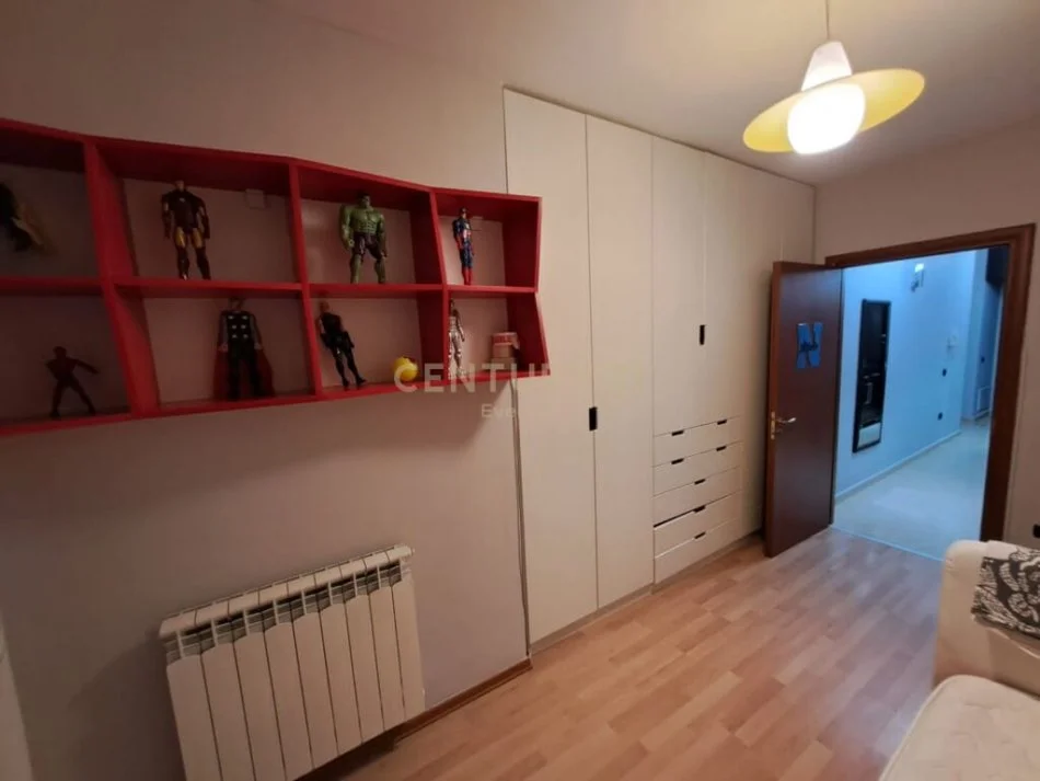 Tirane, Japim me Qira apartament 2+1 Kati 3, 125 m²