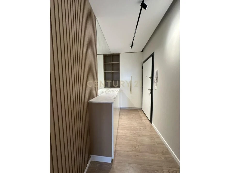 Tirane, jepet me qera apartament 2+1 Kati 3, 103 m² 900 € (Kodra e diellit)