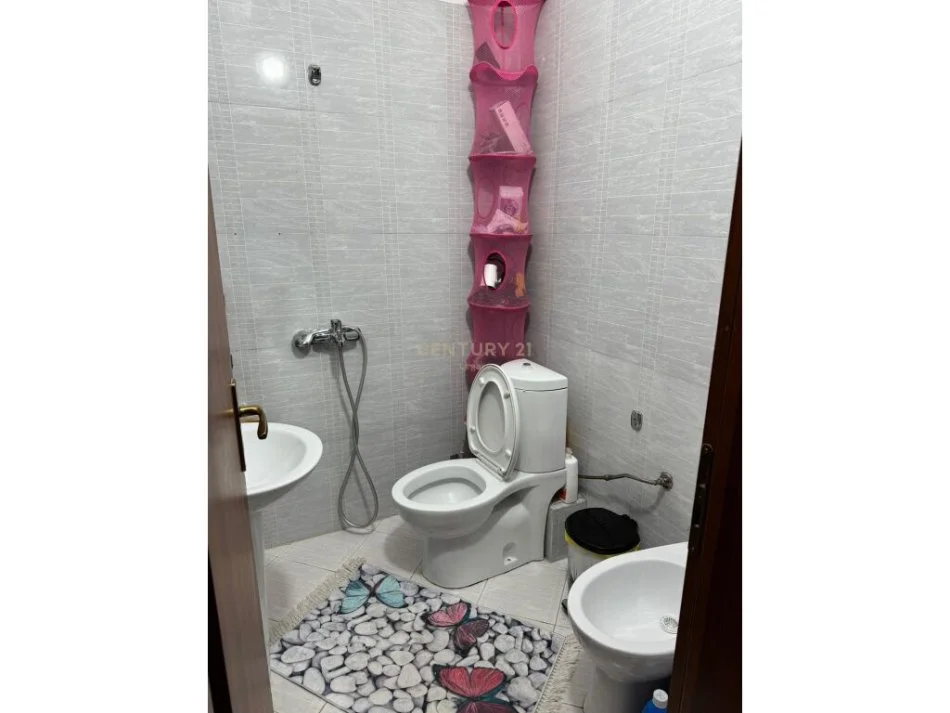 Tirane, shitet apartament 1+1 Kati 10, 74 m² 85.000 € (Astir)