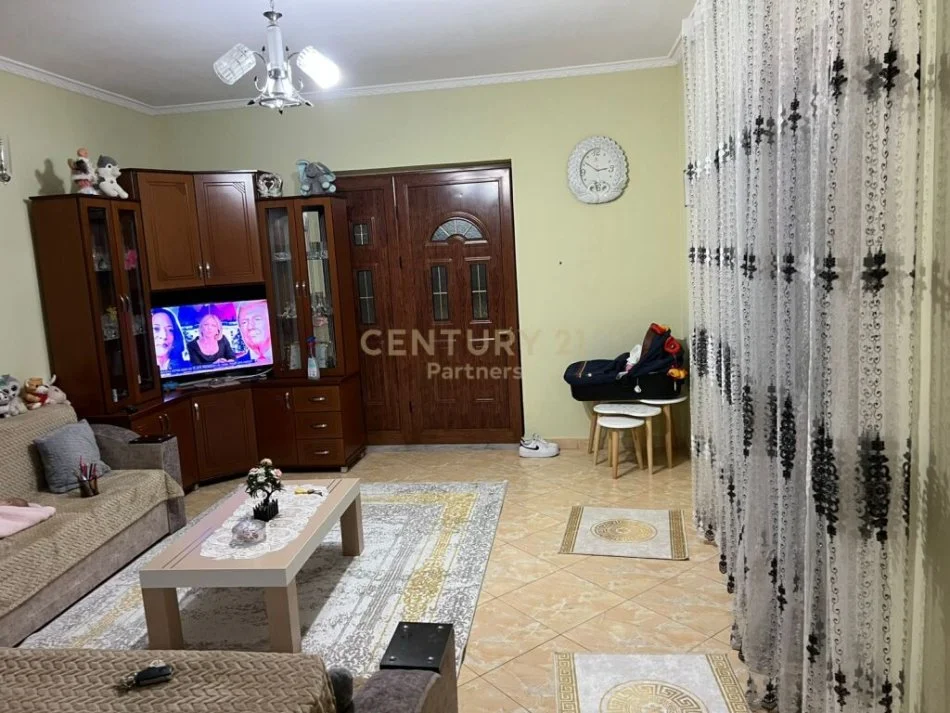 Tirane, shitet apartament 2+1 Kati 1, 127 m² 100.000 € 
