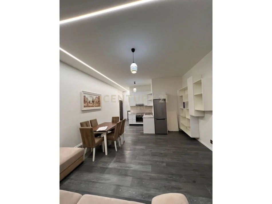 Tirane, jepet me qera apartament 1+1 Kati 2, 68 m² 480 € 