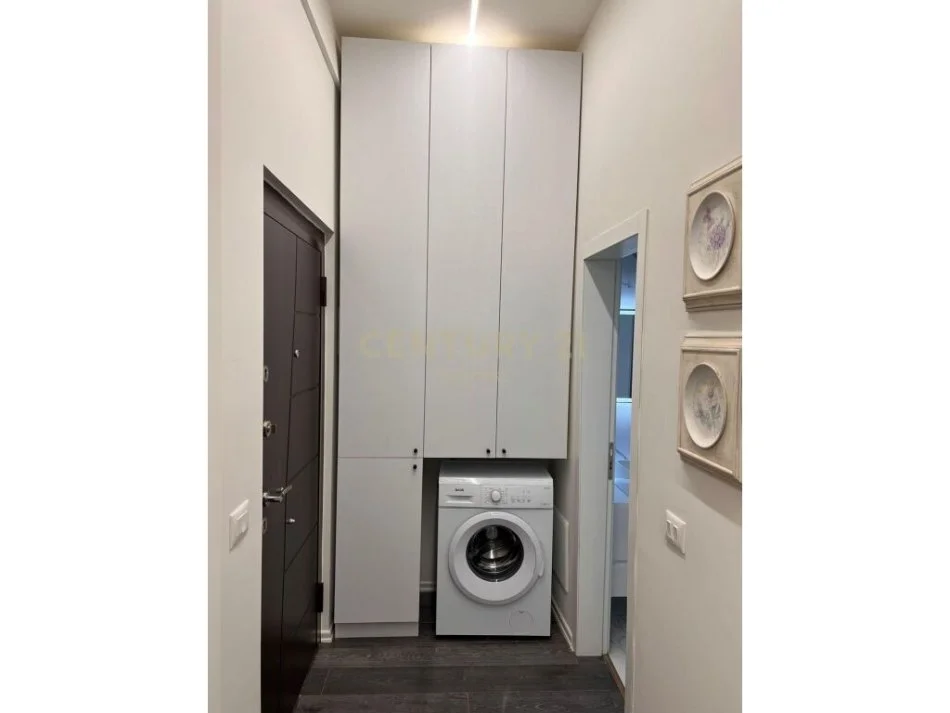 Tirane, jepet me qera apartament 1+1 Kati 2, 68 m² 480 € 