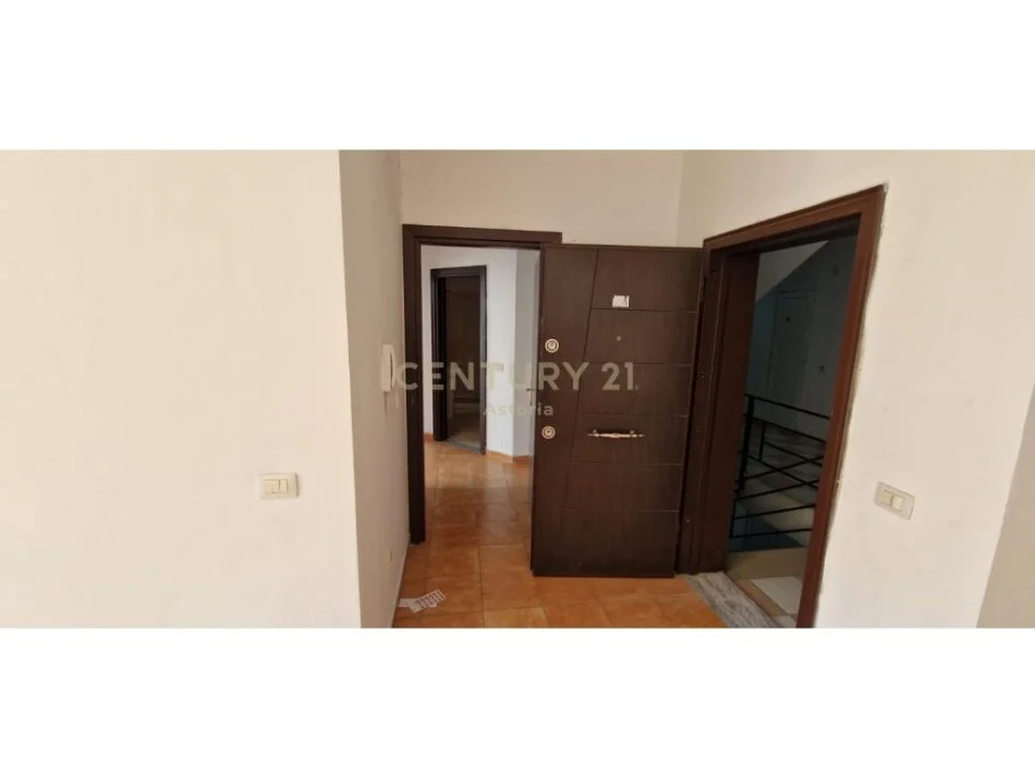 Tirane, shitet apartament 2+1 Kati 7, 90 m² 112.500 € 