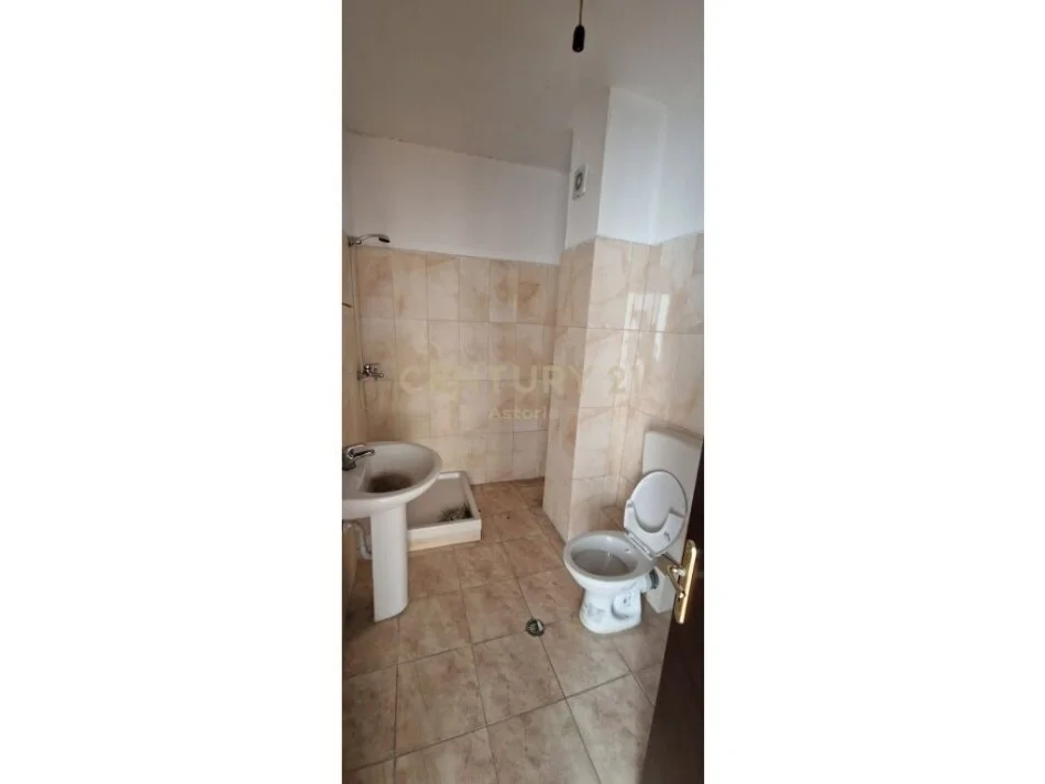 Tirane, shitet apartament 2+1 Kati 7, 90 m² 112.500 € 