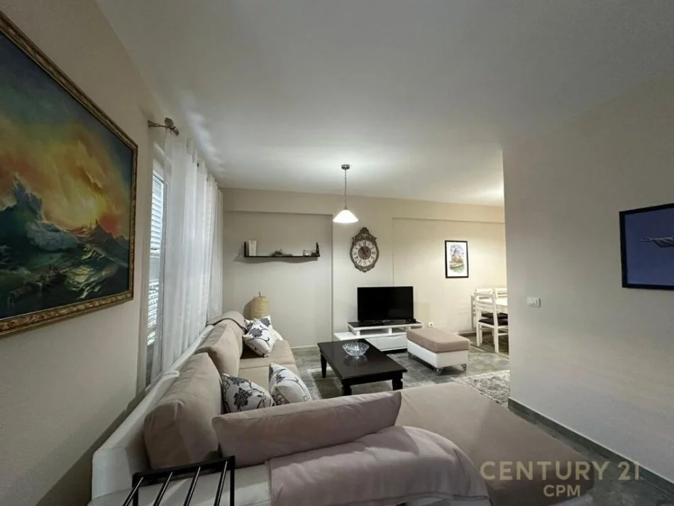 Tirane, jepet me qera apartament 2+1+Ballkon Kati 2, 100 m² 600 € 